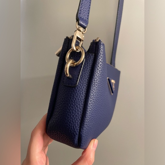 Gorgeous blue Guess bag - Picture 11 of 14